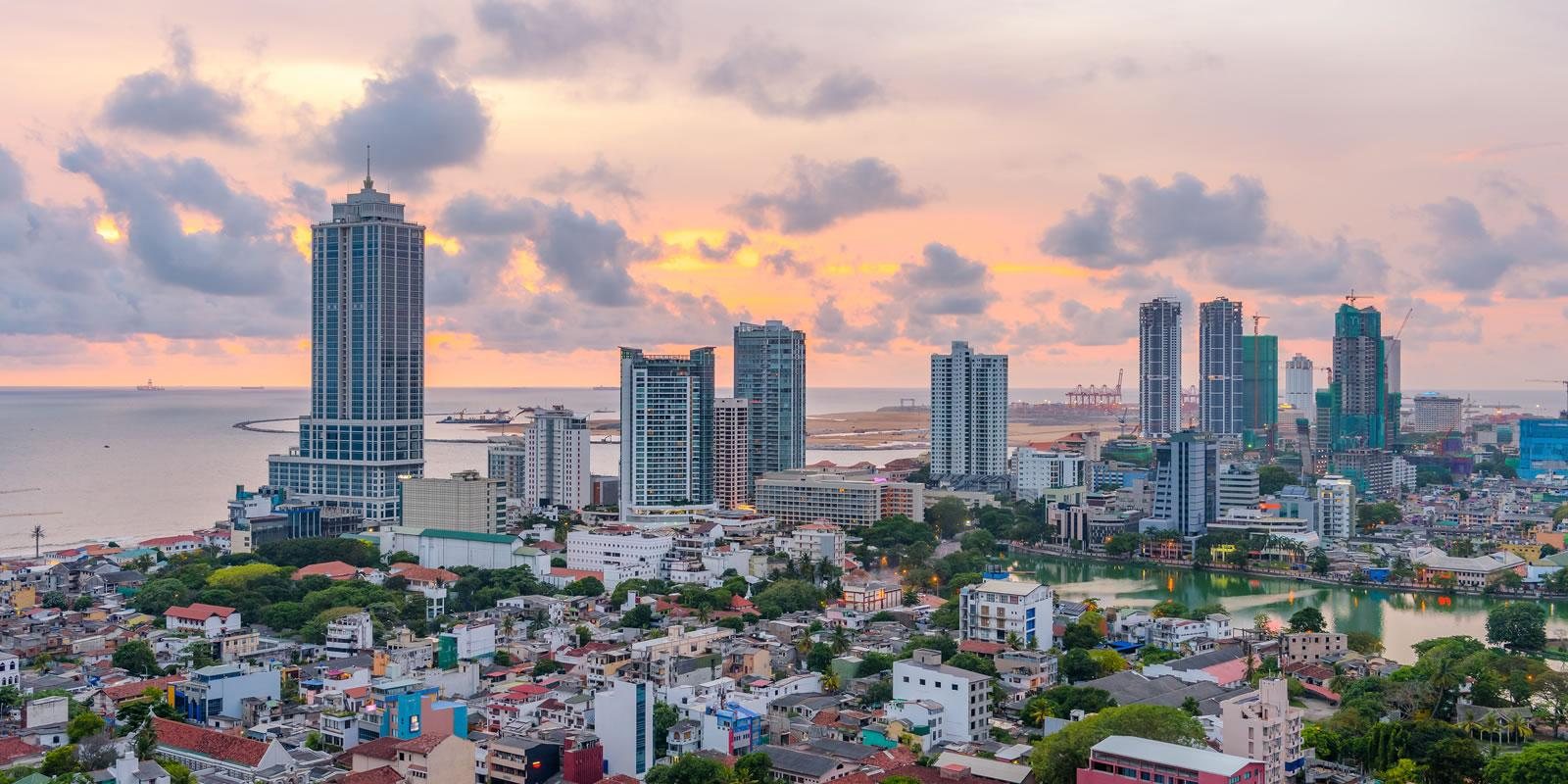 Colombo City Skyline – Sri Lanka Highlights Tour 4 Nights 5 Days